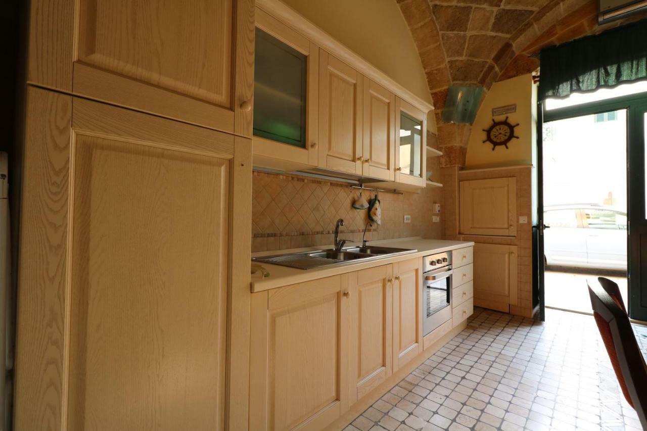 דירות פולינאנו א מארה Mulberry House מראה חיצוני תמונה